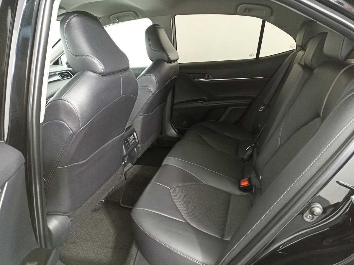 Купить Toyota Camry с пробегом. Фото: #11