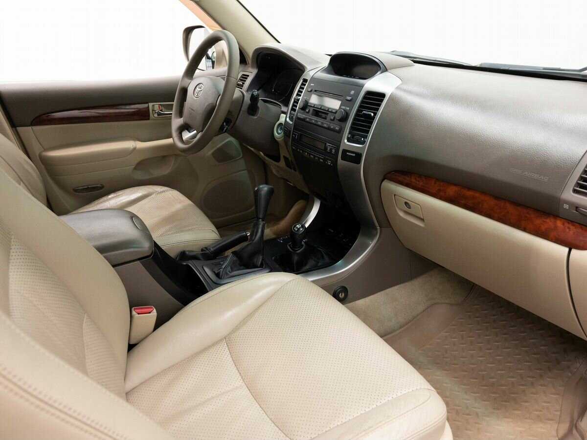 Купить Toyota Land Cruiser Prado с пробегом. Фото: #10