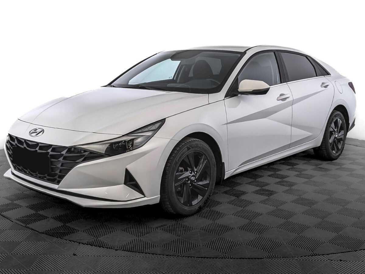 Купить Hyundai Elantra с пробегом. Посмотреть фото