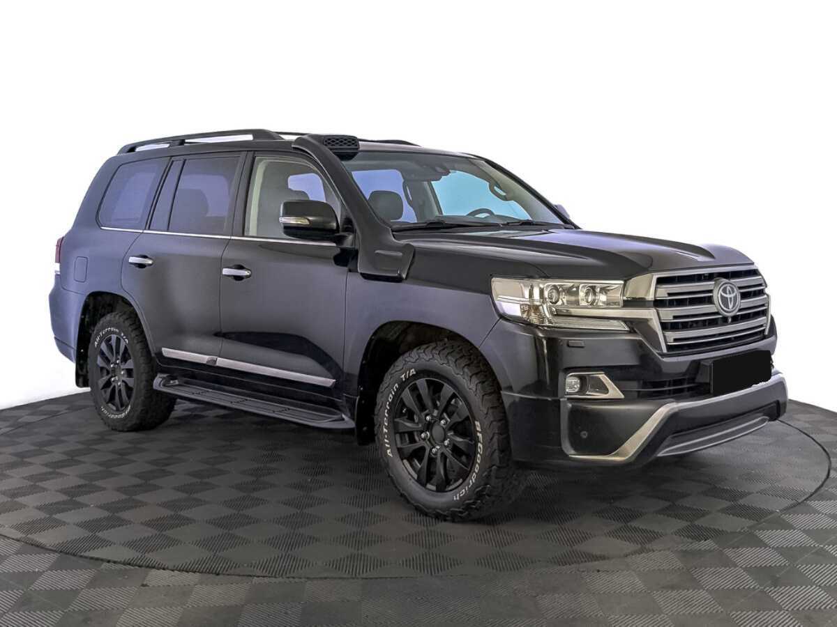 Купить Toyota Land Cruiser с пробегом. Фото: #2