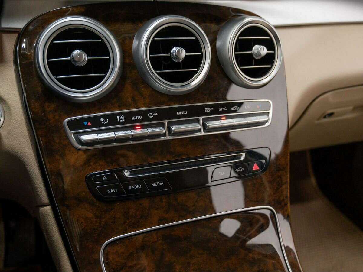 Купить Mercedes-Benz GLC с пробегом. Фото: #17