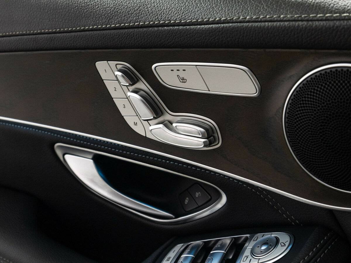 Купить Mercedes-Benz GLC с пробегом. Фото: #14