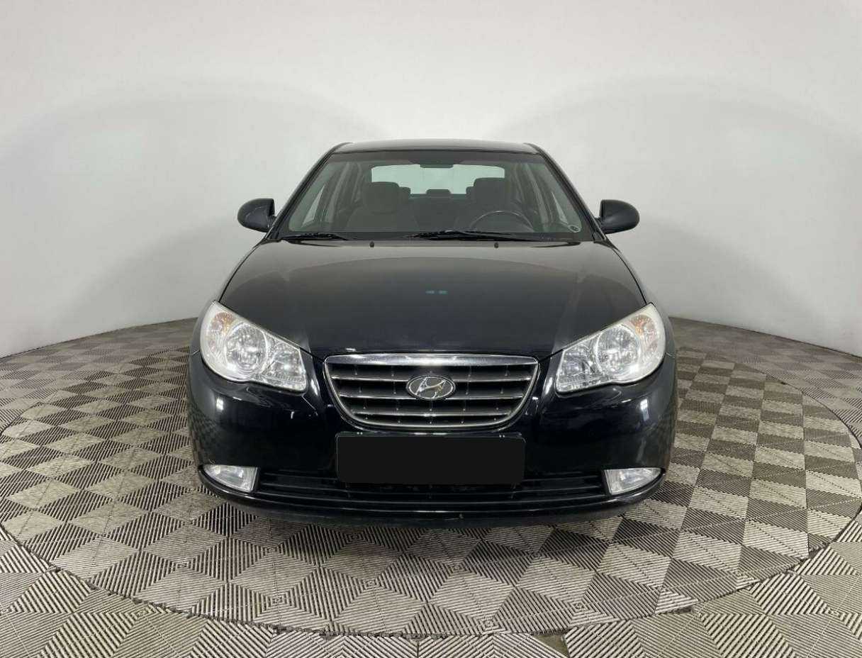 Купить Hyundai Elantra с пробегом. Фото: #1
