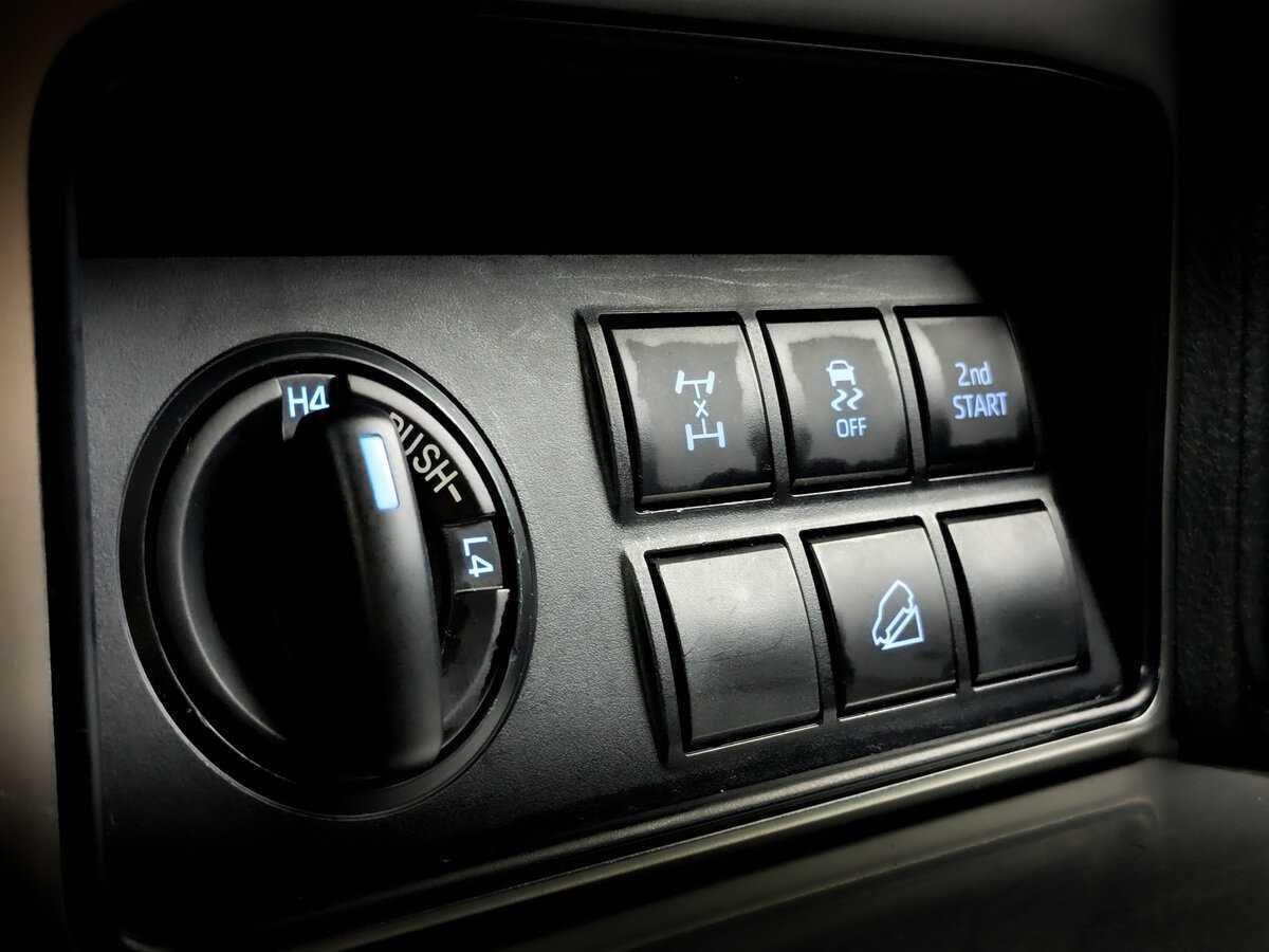 Купить Toyota Land Cruiser Prado с пробегом. Фото: #23
