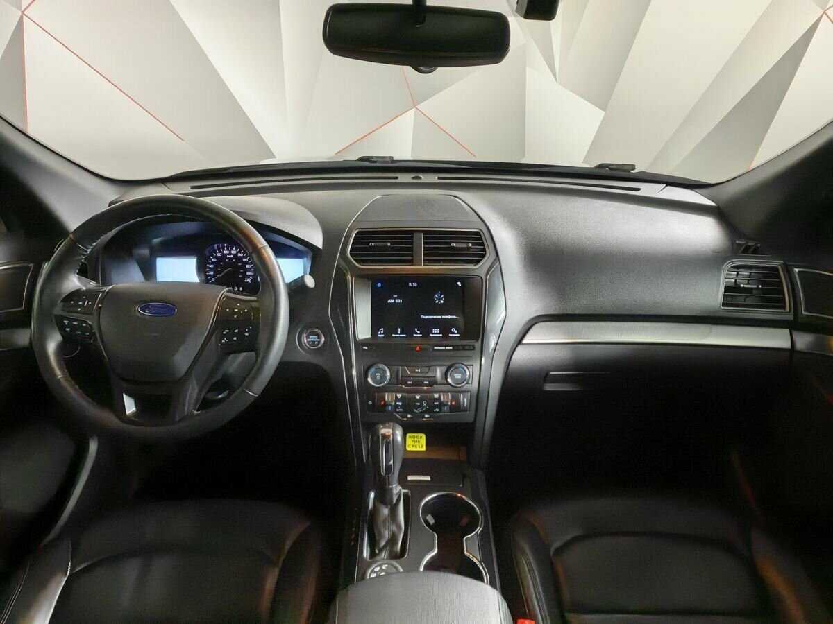 Купить Ford Explorer с пробегом. Фото: #9