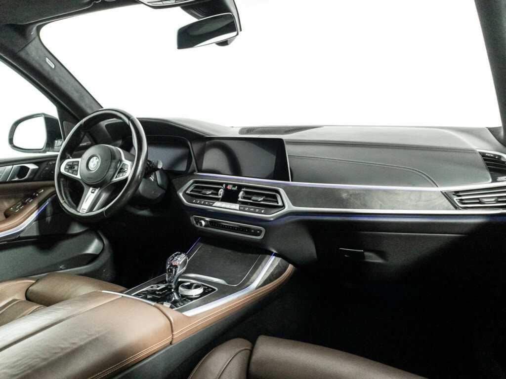Купить BMW X7 с пробегом. Фото: #8