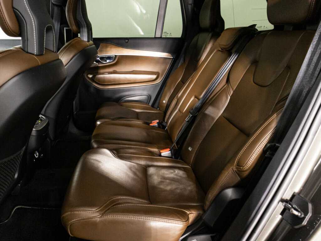 Купить Volvo XC90 с пробегом. Фото: #7