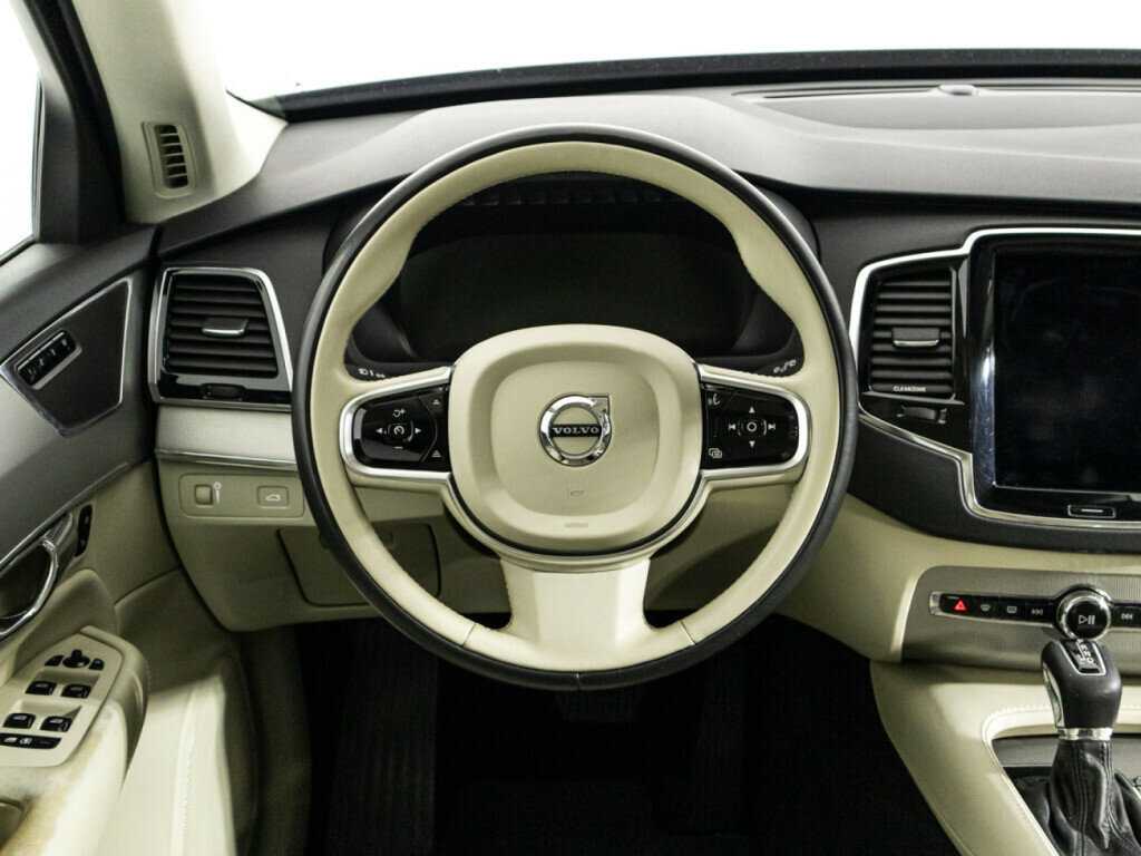Купить Volvo XC90 с пробегом. Фото: #19