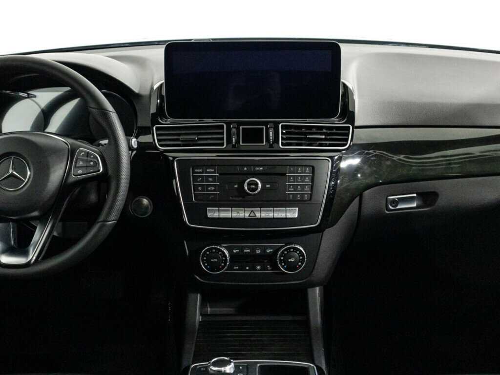 Купить Mercedes-Benz GLE с пробегом. Фото: #13