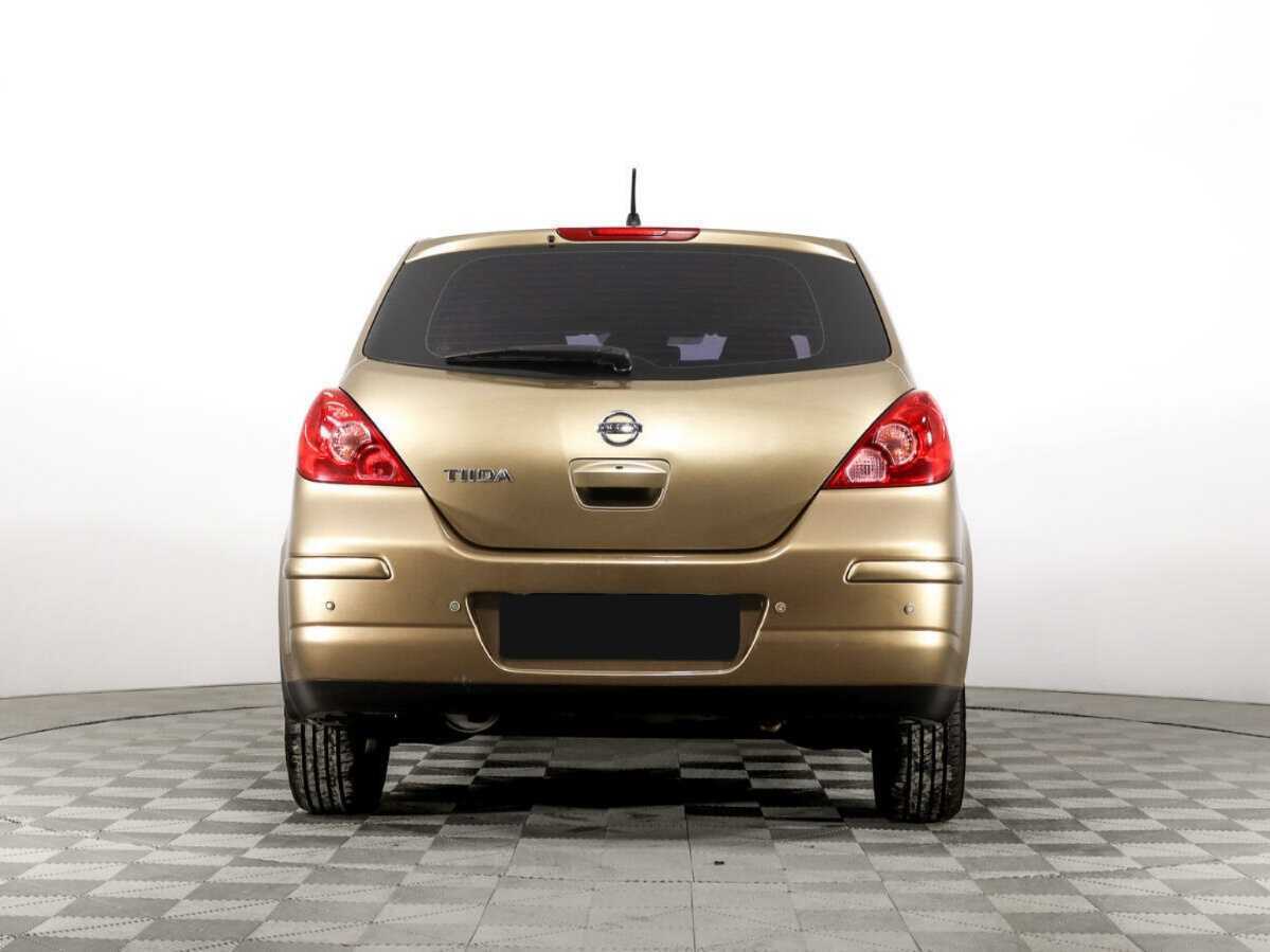 Купить Nissan Tiida с пробегом. Фото: #4