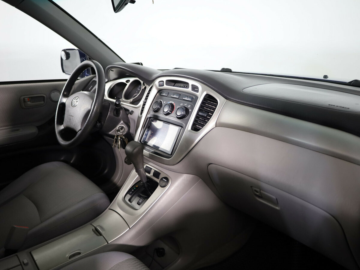 Купить Toyota Highlander с пробегом. Фото: #10
