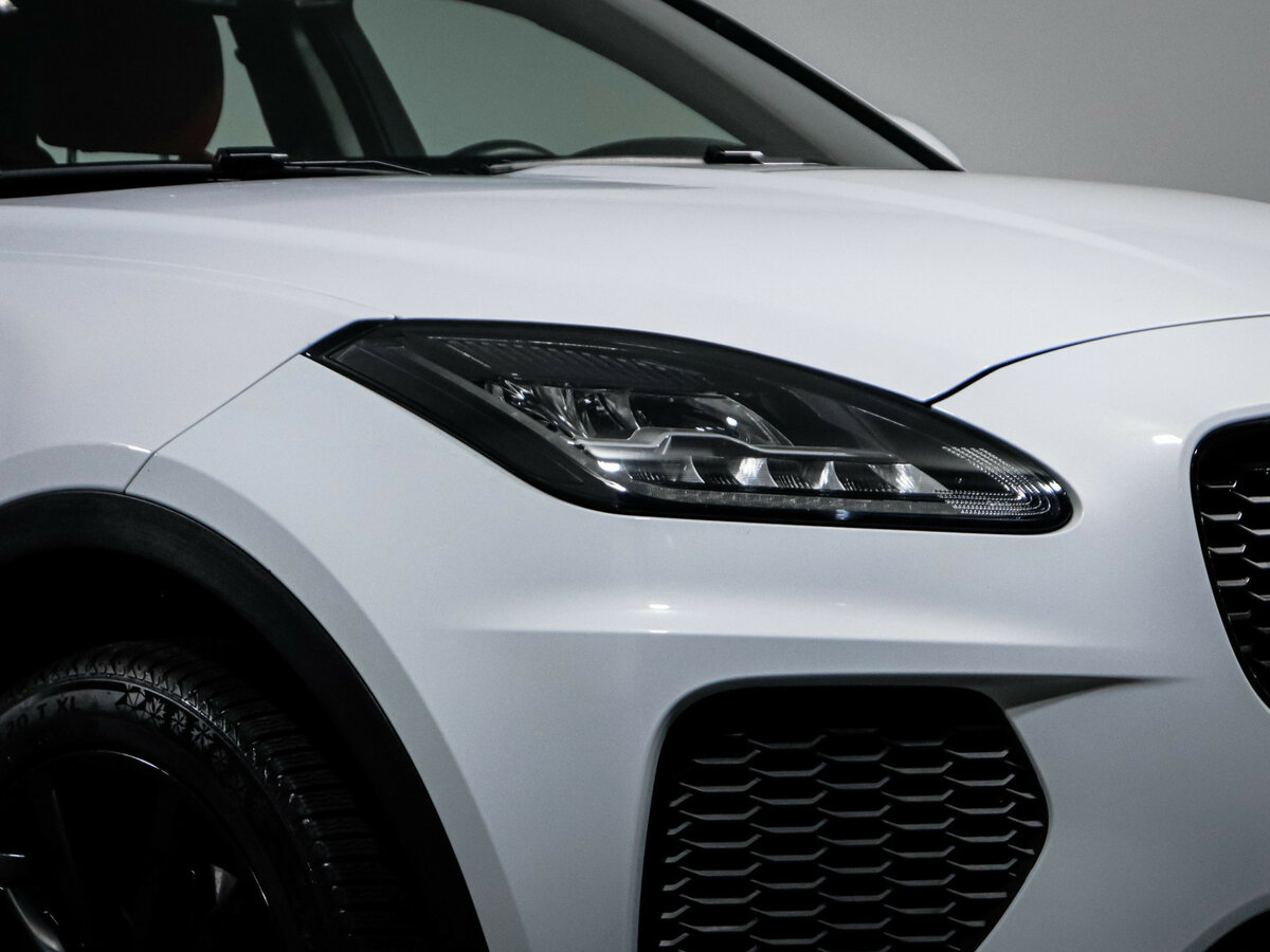 Купить Jaguar E-Pace с пробегом. Фото: #15