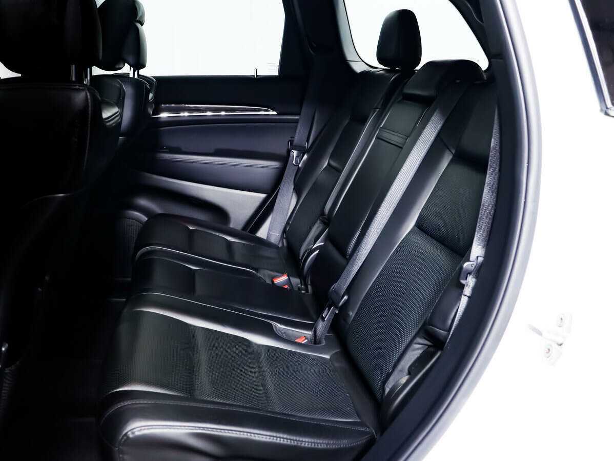 Купить Jeep Grand Cherokee с пробегом. Фото: #9