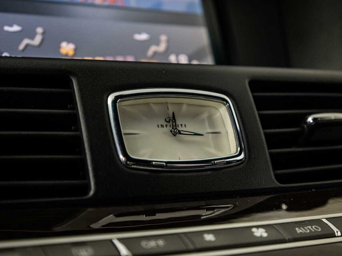 Купить Infiniti M с пробегом. Фото: #13