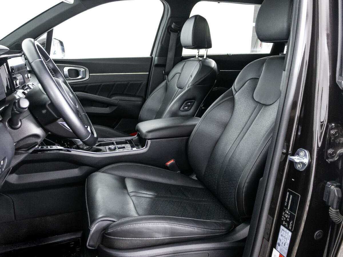 Купить Kia Sorento с пробегом. Фото: #17