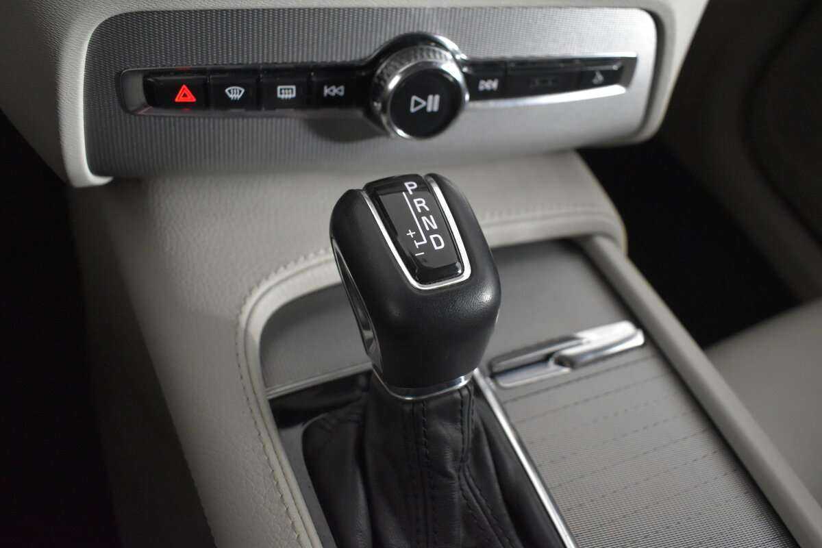 Купить Volvo XC90 с пробегом. Фото: #17