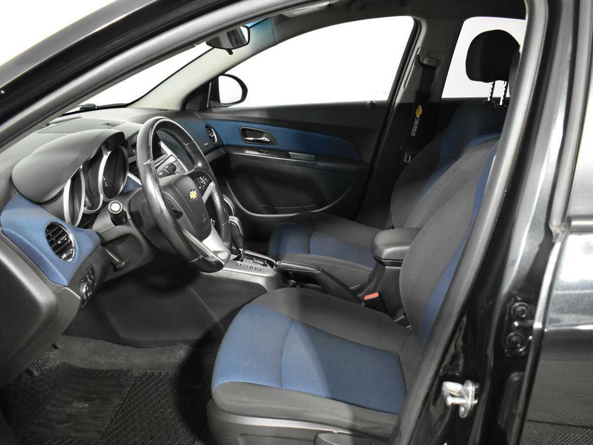 Купить Chevrolet Cruze с пробегом. Фото: #17