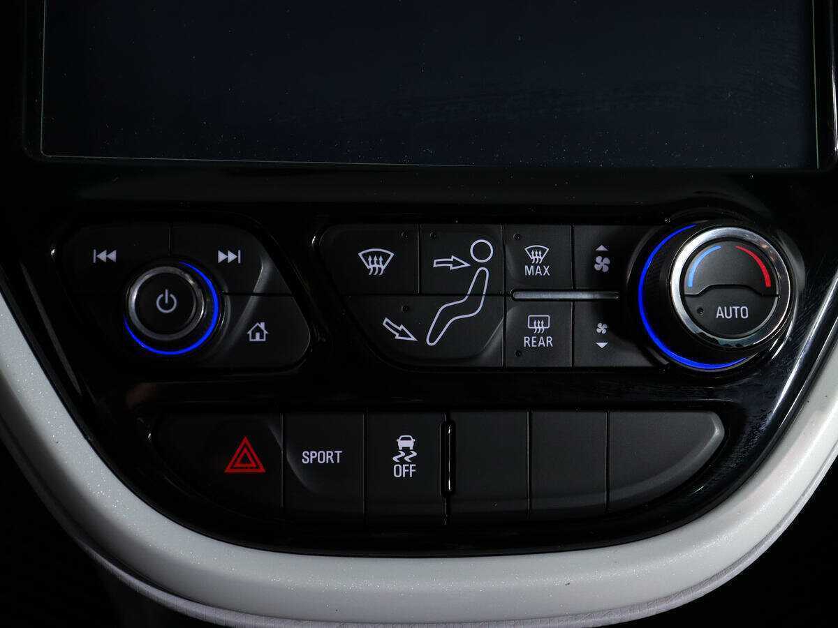 Купить Chevrolet Bolt с пробегом. Фото: #20