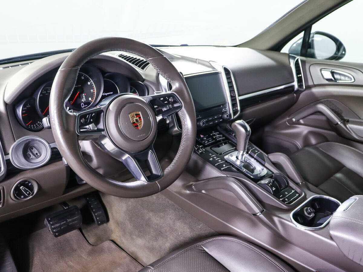 Купить Porsche Cayenne с пробегом. Фото: #11
