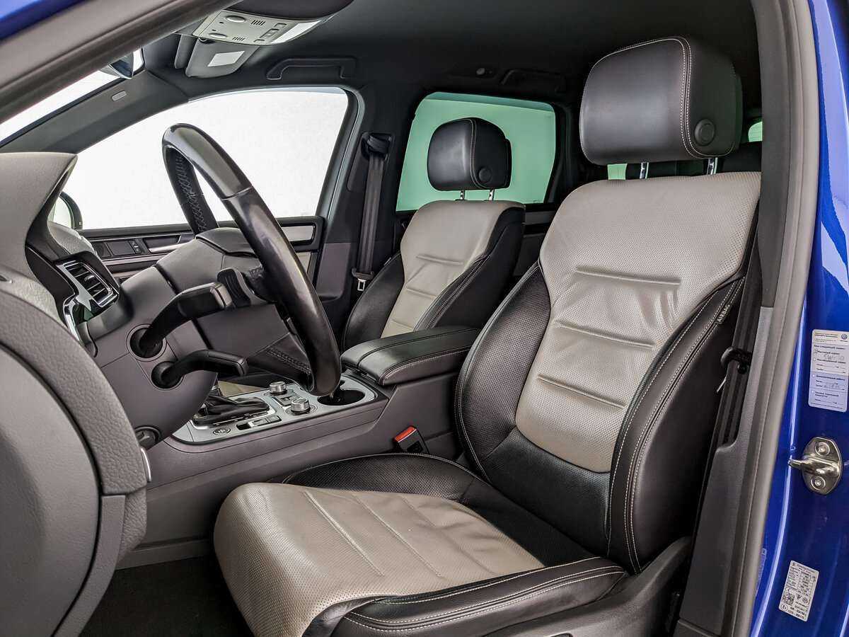 Купить Volkswagen Touareg с пробегом. Фото: #16