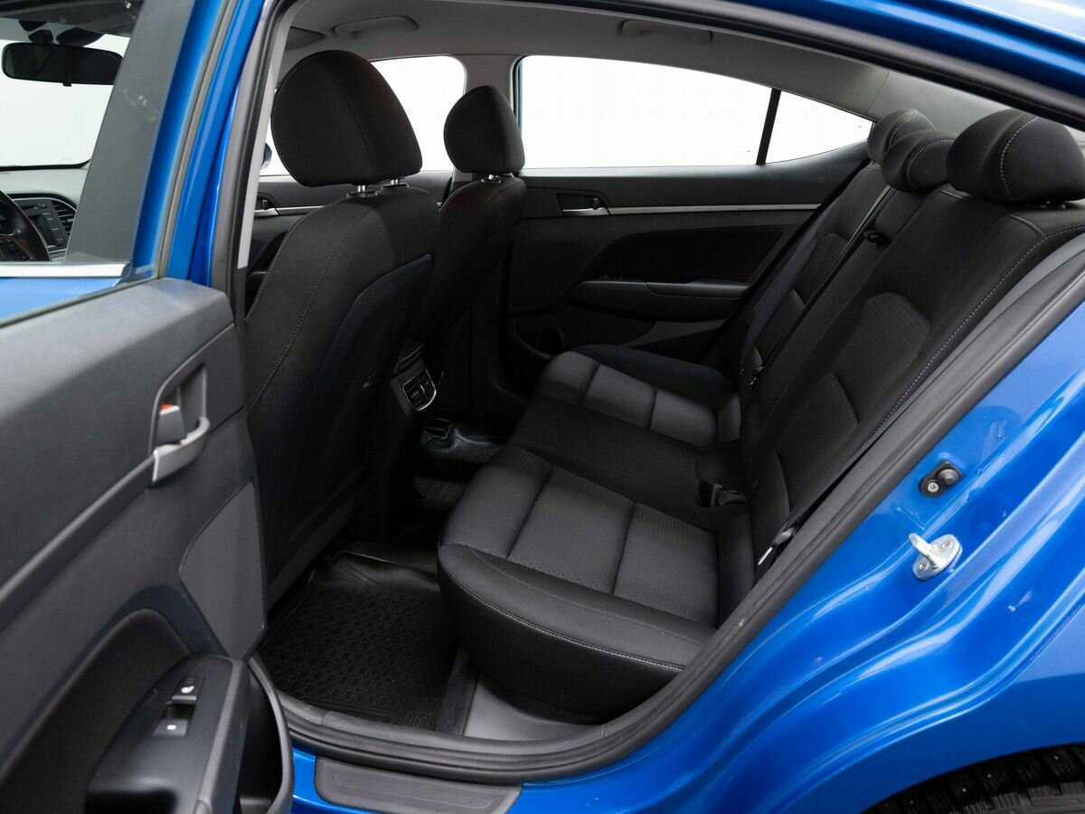 Купить Hyundai Elantra с пробегом. Фото: #8