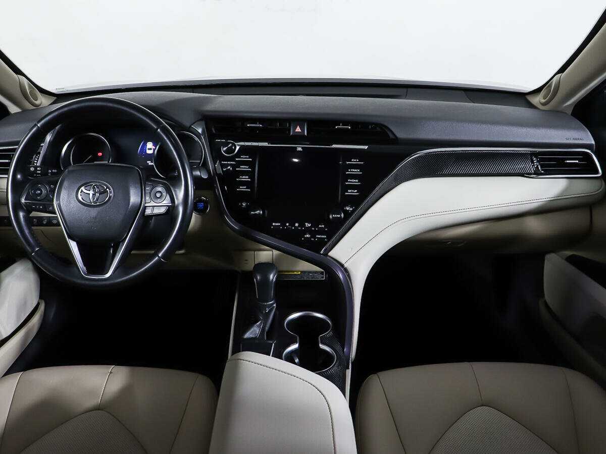 Купить Toyota Camry с пробегом. Фото: #10