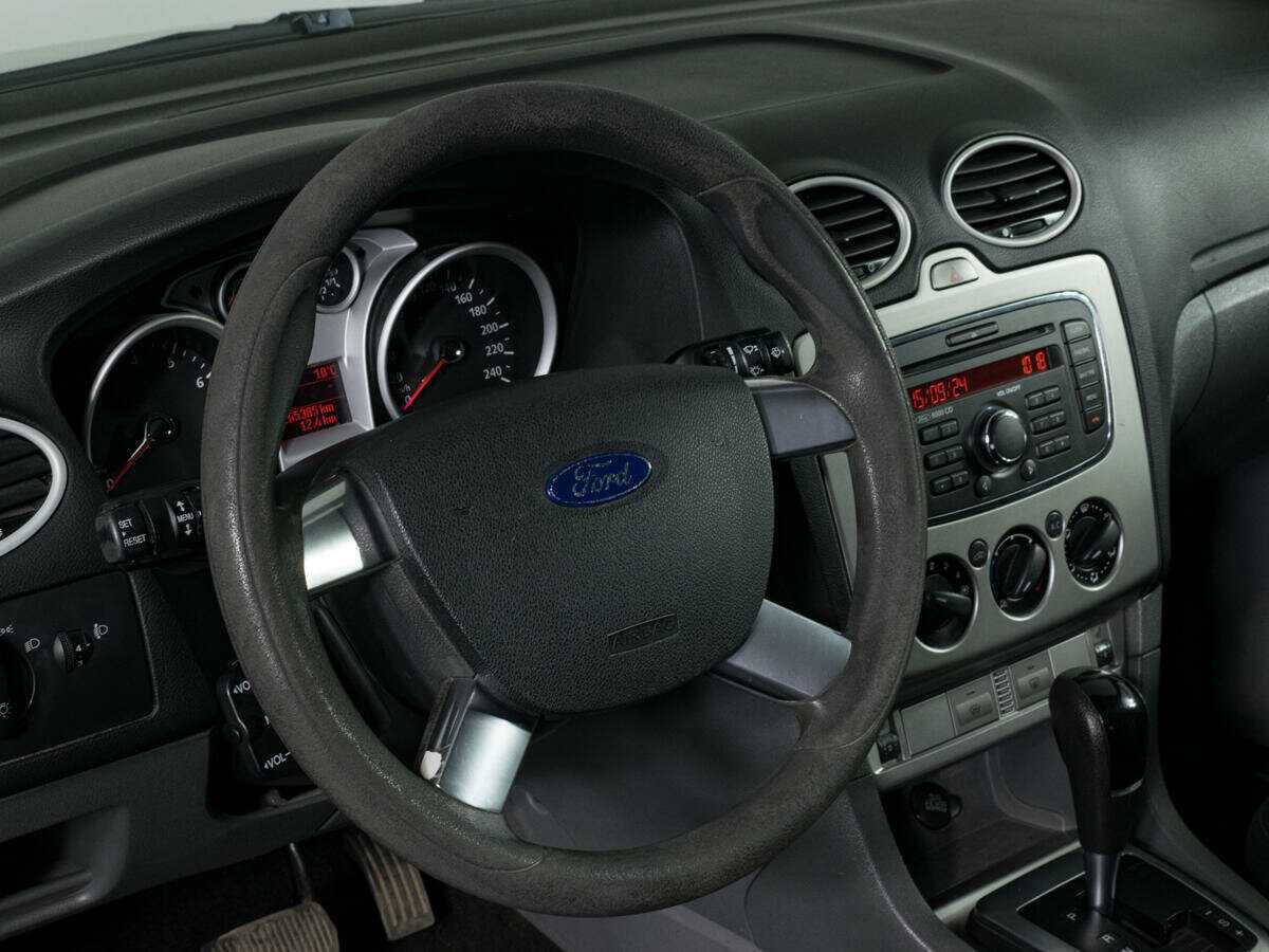 Купить Ford Focus с пробегом. Фото: #13