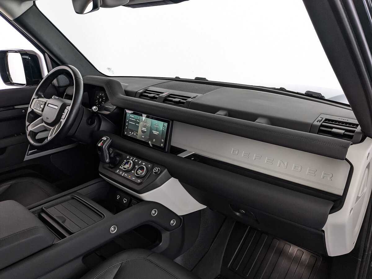 Купить Land Rover Defender с пробегом. Фото: #12