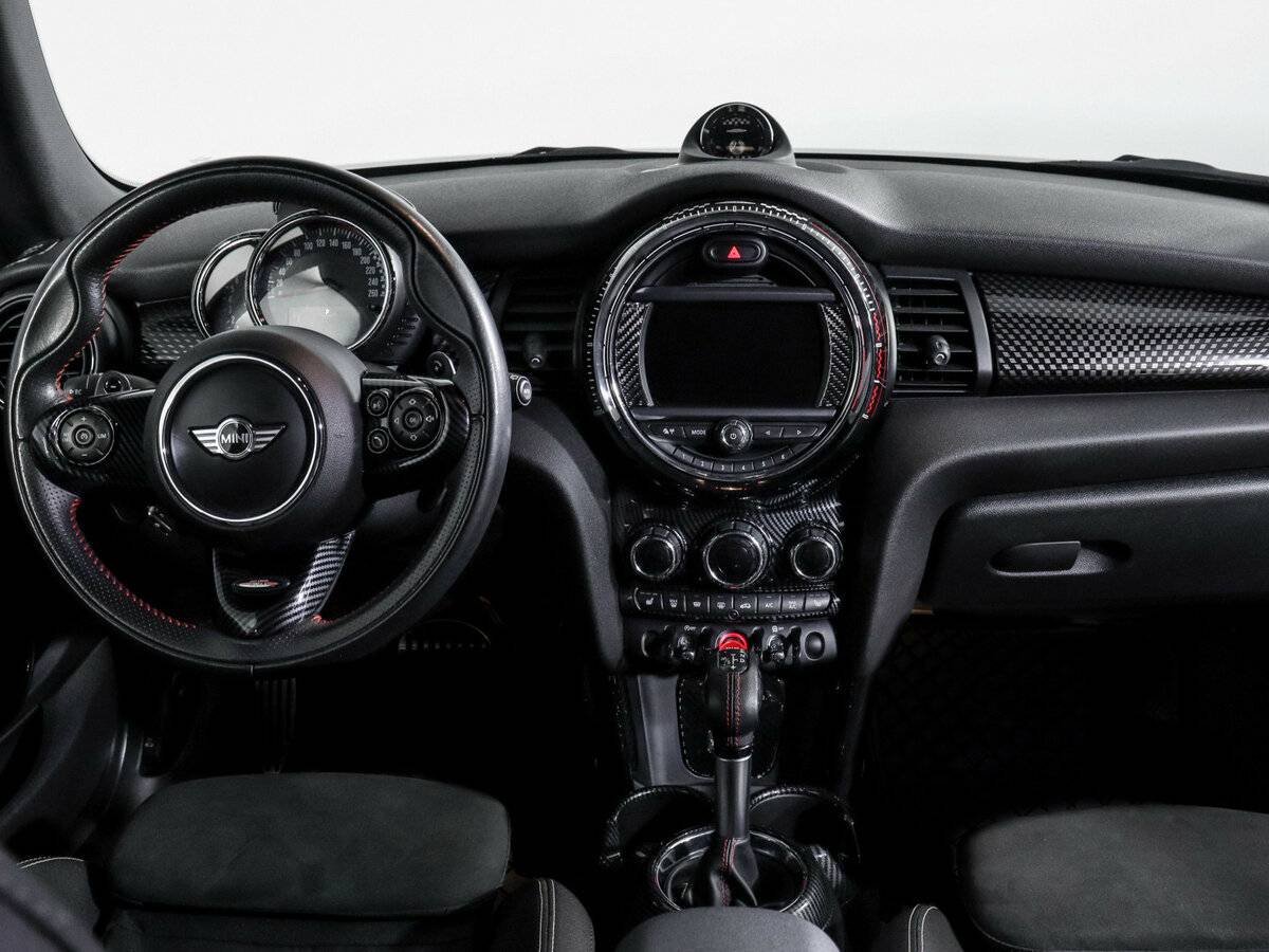 Купить Mini Hatch с пробегом. Фото: #9