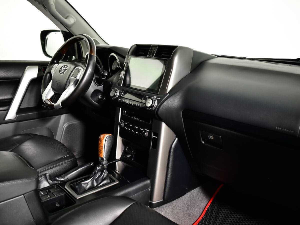 Купить Toyota Land Cruiser Prado с пробегом. Фото: #8