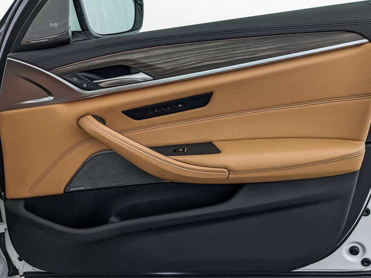 Купить BMW 5 серии с пробегом. Фото: #19