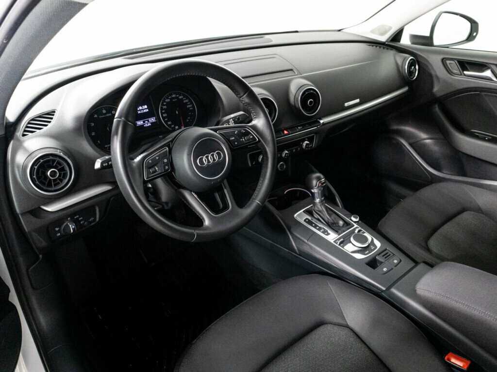Купить Audi A3 с пробегом. Фото: #10