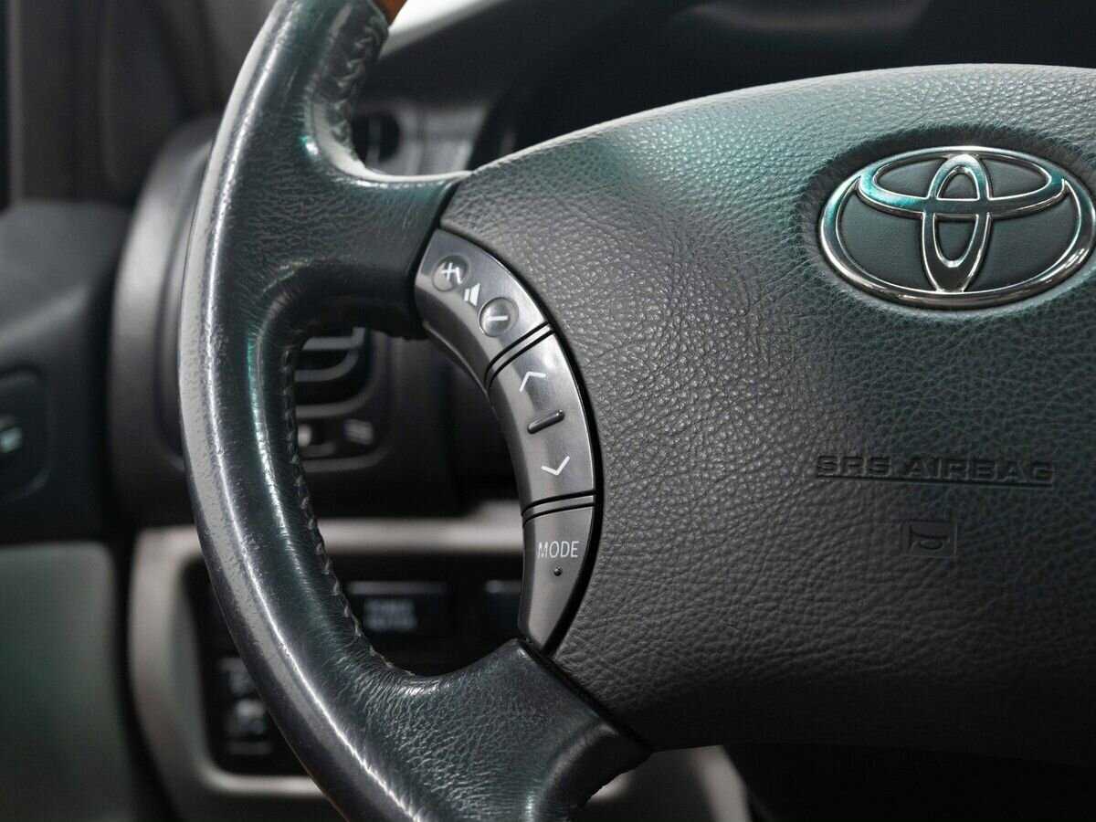 Купить Toyota Land Cruiser с пробегом. Фото: #16
