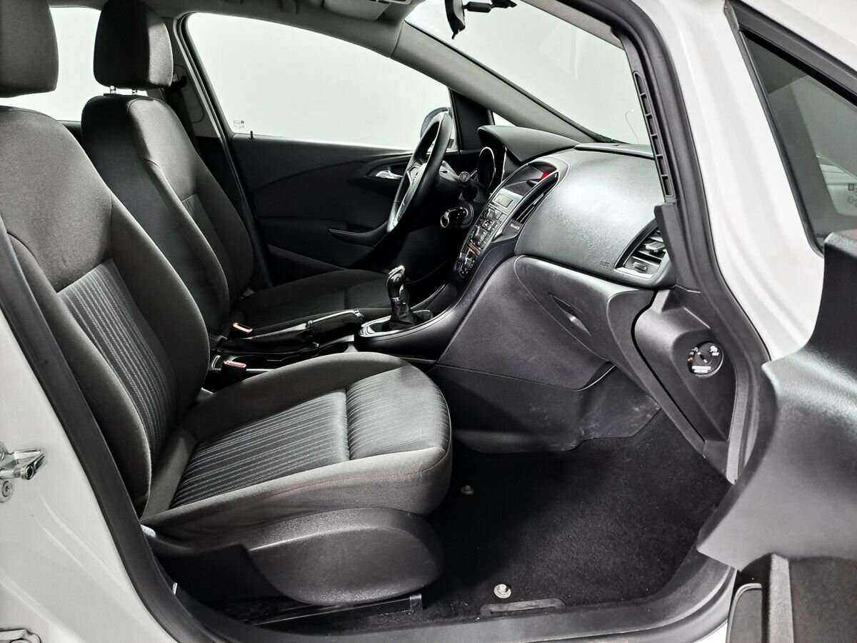 Купить Opel Astra с пробегом. Фото: #10