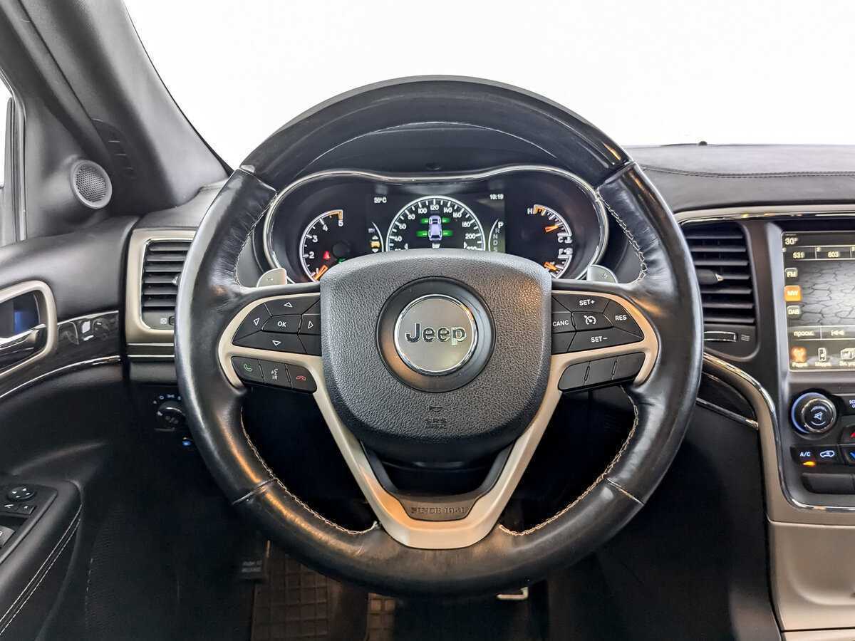 Купить Jeep Grand Cherokee с пробегом. Фото: #25