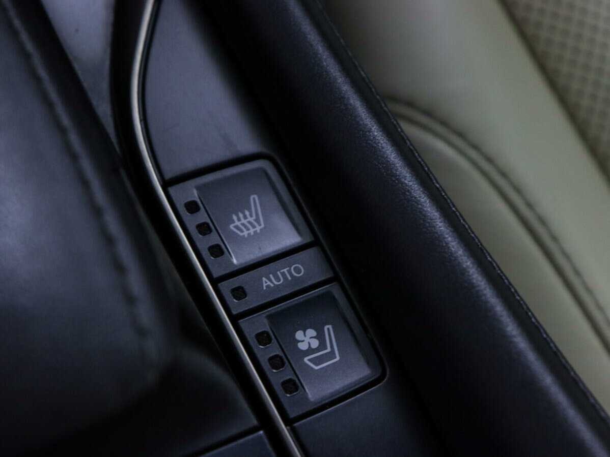 Купить Lexus LX с пробегом. Фото: #22