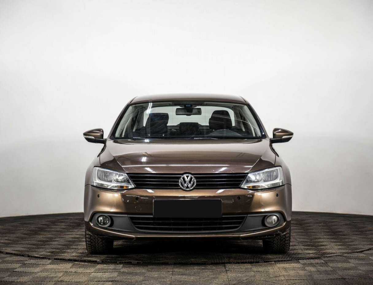 Купить Volkswagen Jetta с пробегом. Фото: #1