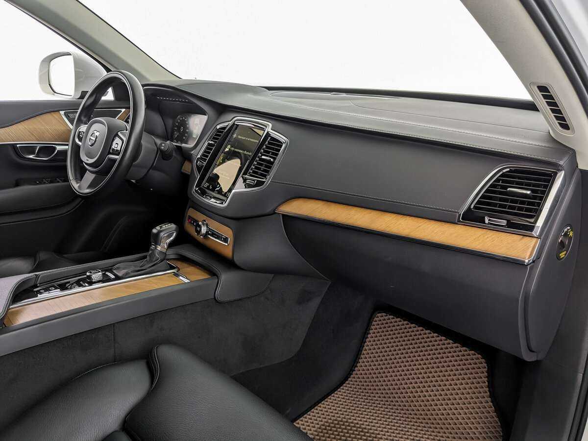 Купить Volvo XC90 с пробегом. Фото: #8