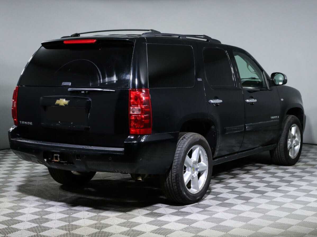 Купить Chevrolet Tahoe с пробегом. Фото: #3