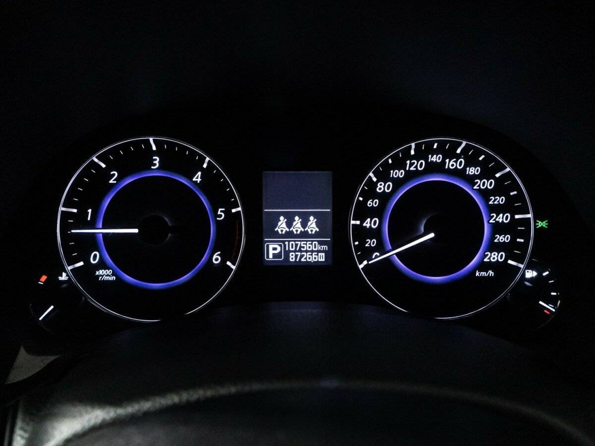 Купить Infiniti QX70 с пробегом. Фото: #11