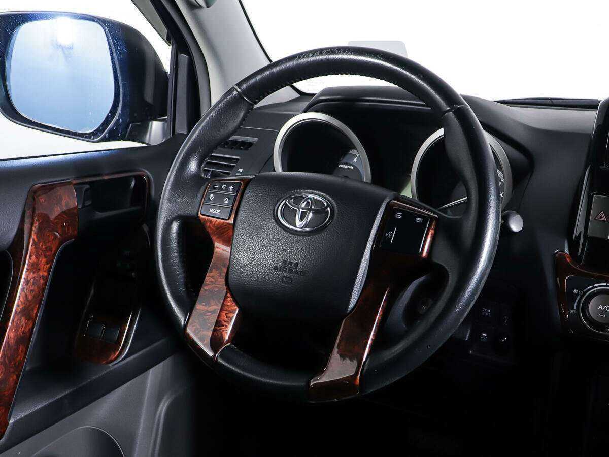 Купить Toyota Land Cruiser Prado с пробегом. Фото: #15