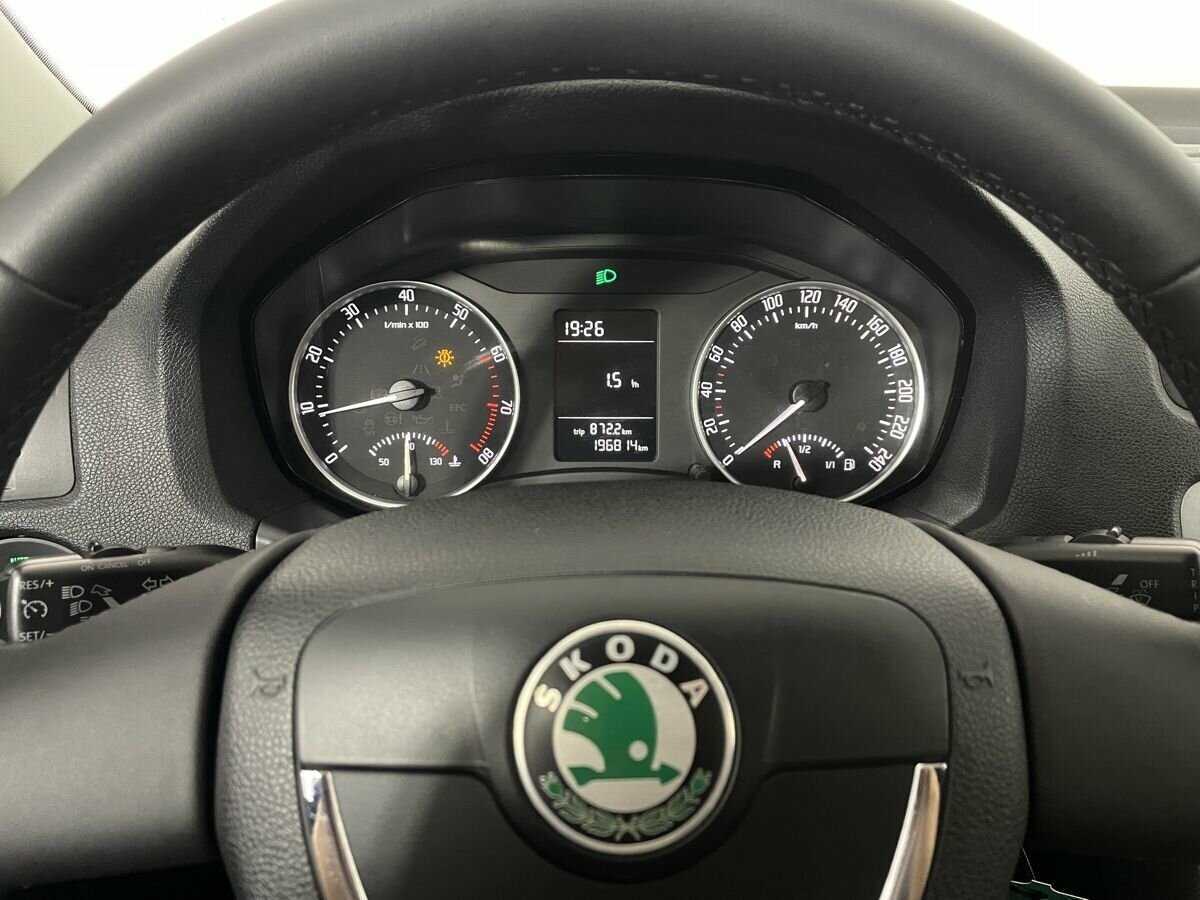Купить Skoda Octavia с пробегом. Фото: #10