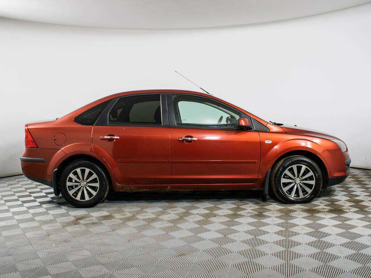 Купить Ford Focus с пробегом. Фото: #3