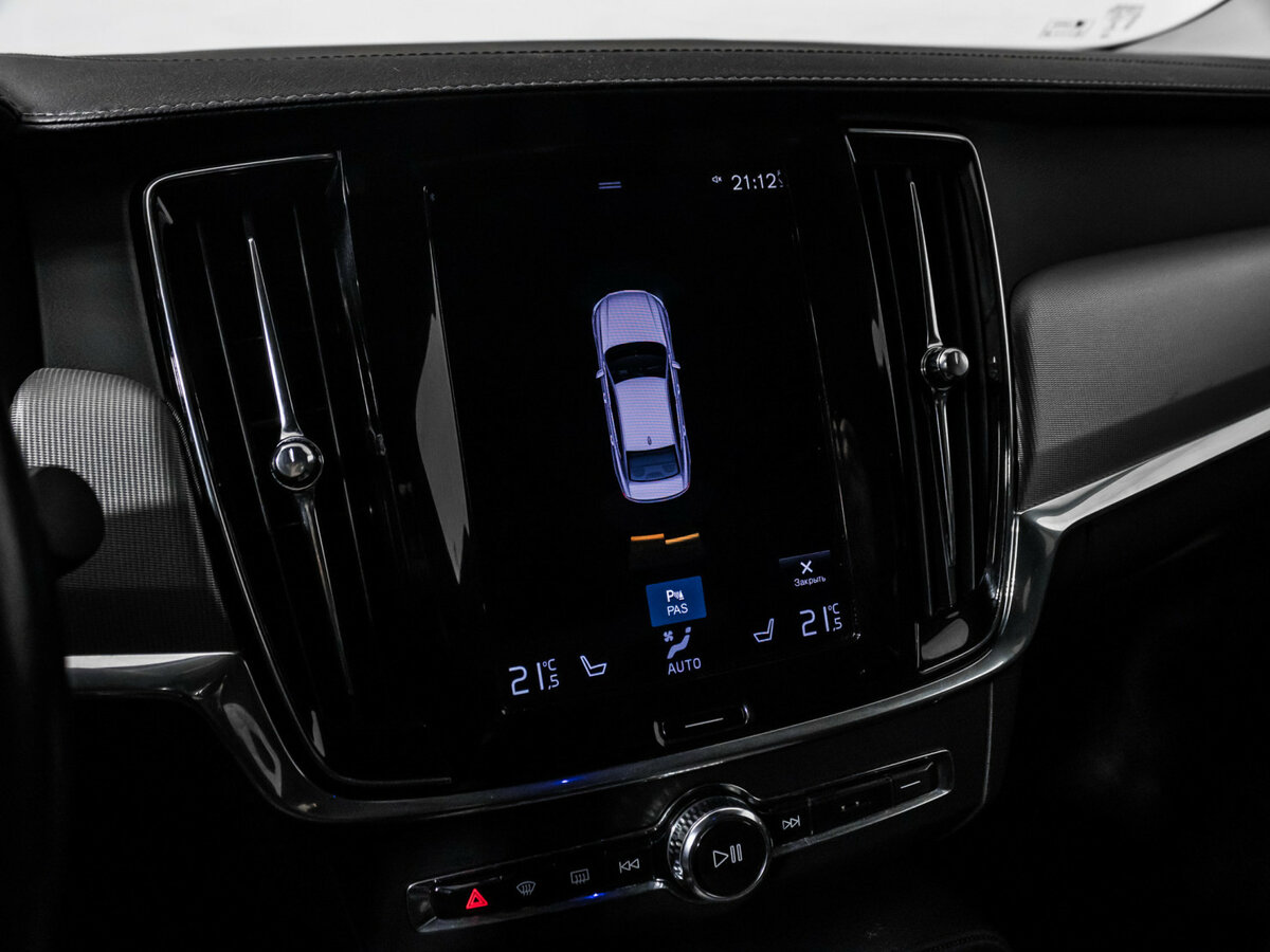Купить Volvo S90 с пробегом. Фото: #16