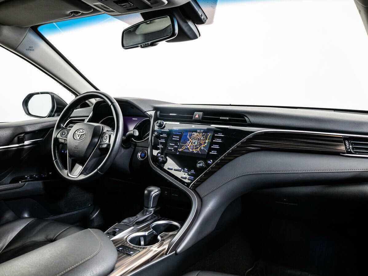 Купить Toyota Camry с пробегом. Фото: #7