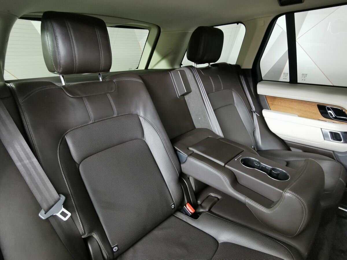Купить Land Rover Range Rover с пробегом. Фото: #10