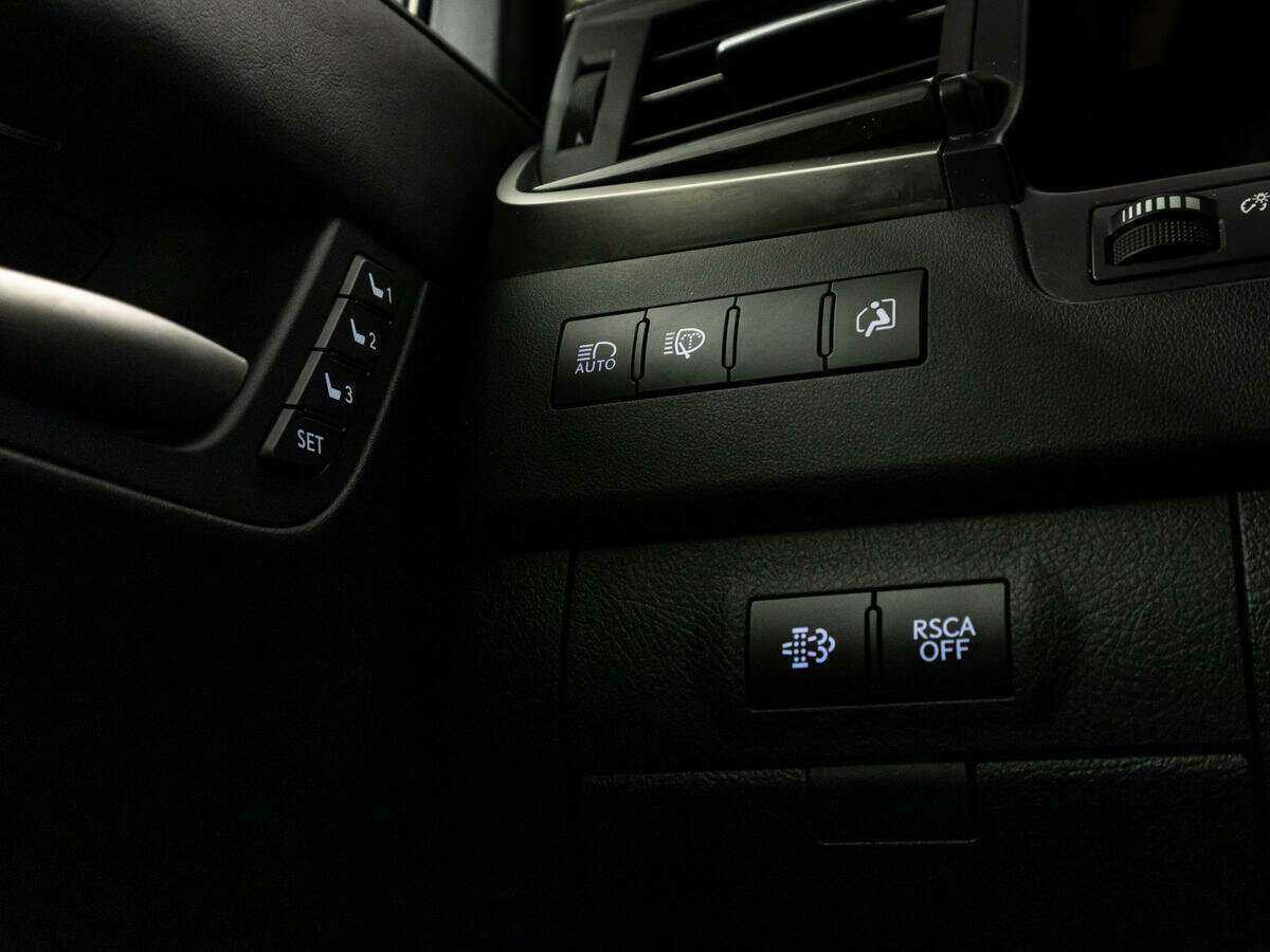 Купить Lexus LX с пробегом. Фото: #16