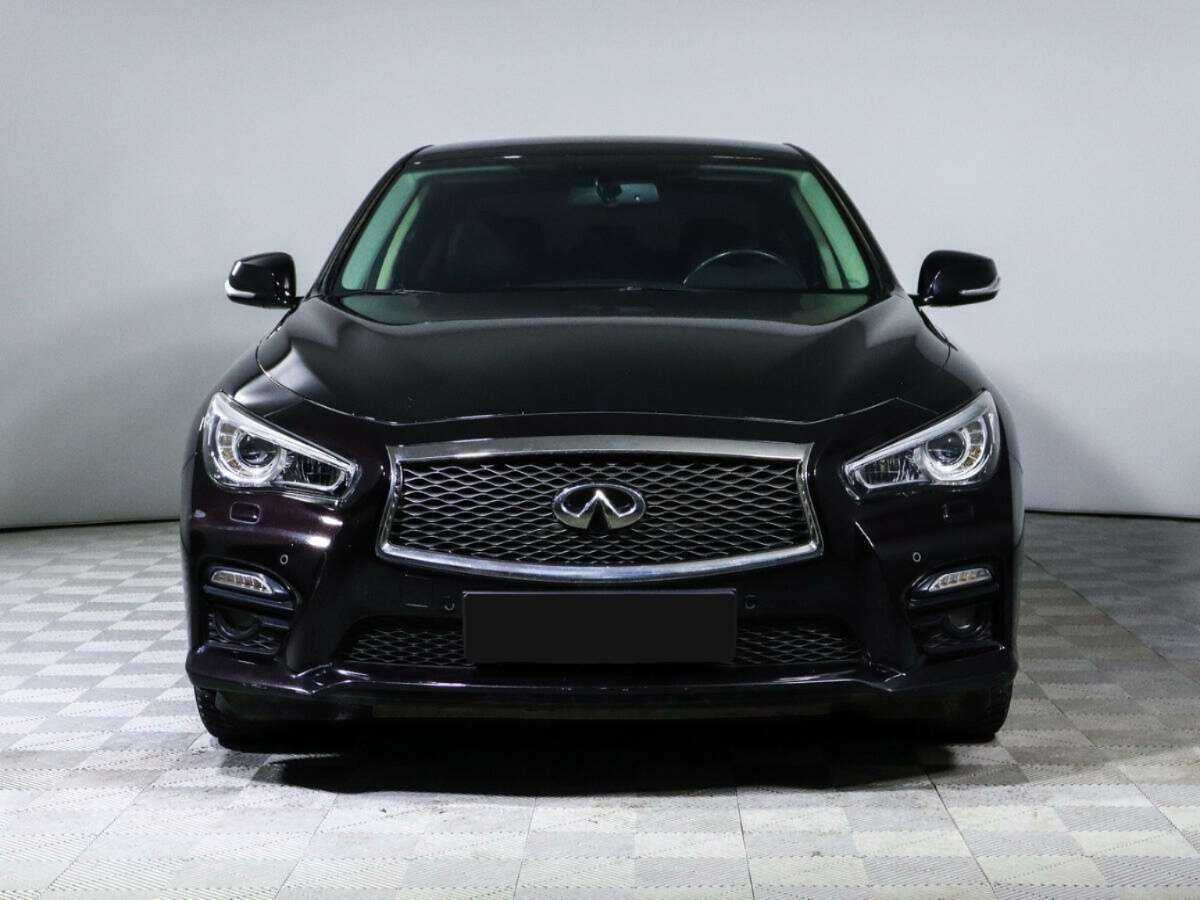 Купить Infiniti Q50 с пробегом. Фото: #1