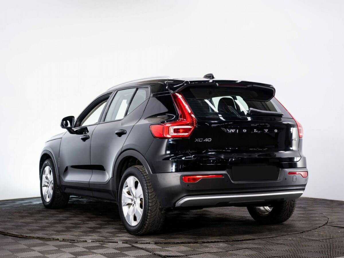 Купить Volvo XC40 с пробегом. Фото: #3