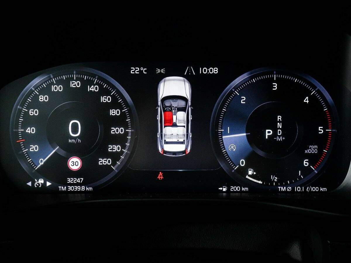 Купить Volvo XC40 с пробегом. Фото: #10